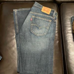 Mens 569 Levi Jeans - size 32x34